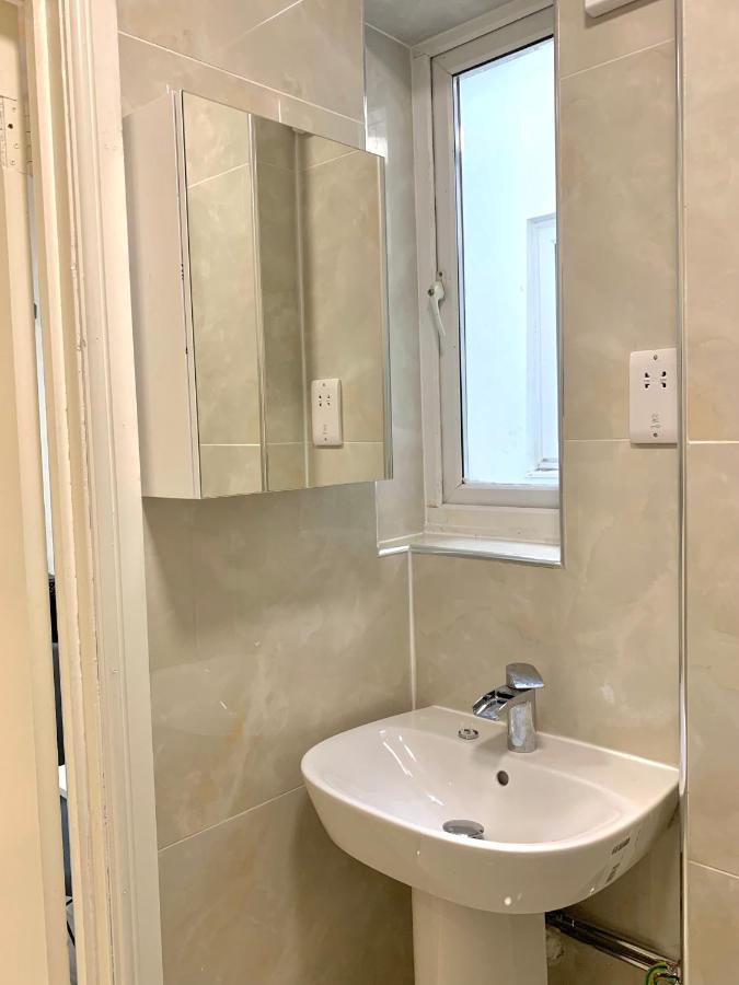 London Charm - Stylish Studio In Kensington Εξωτερικό φωτογραφία